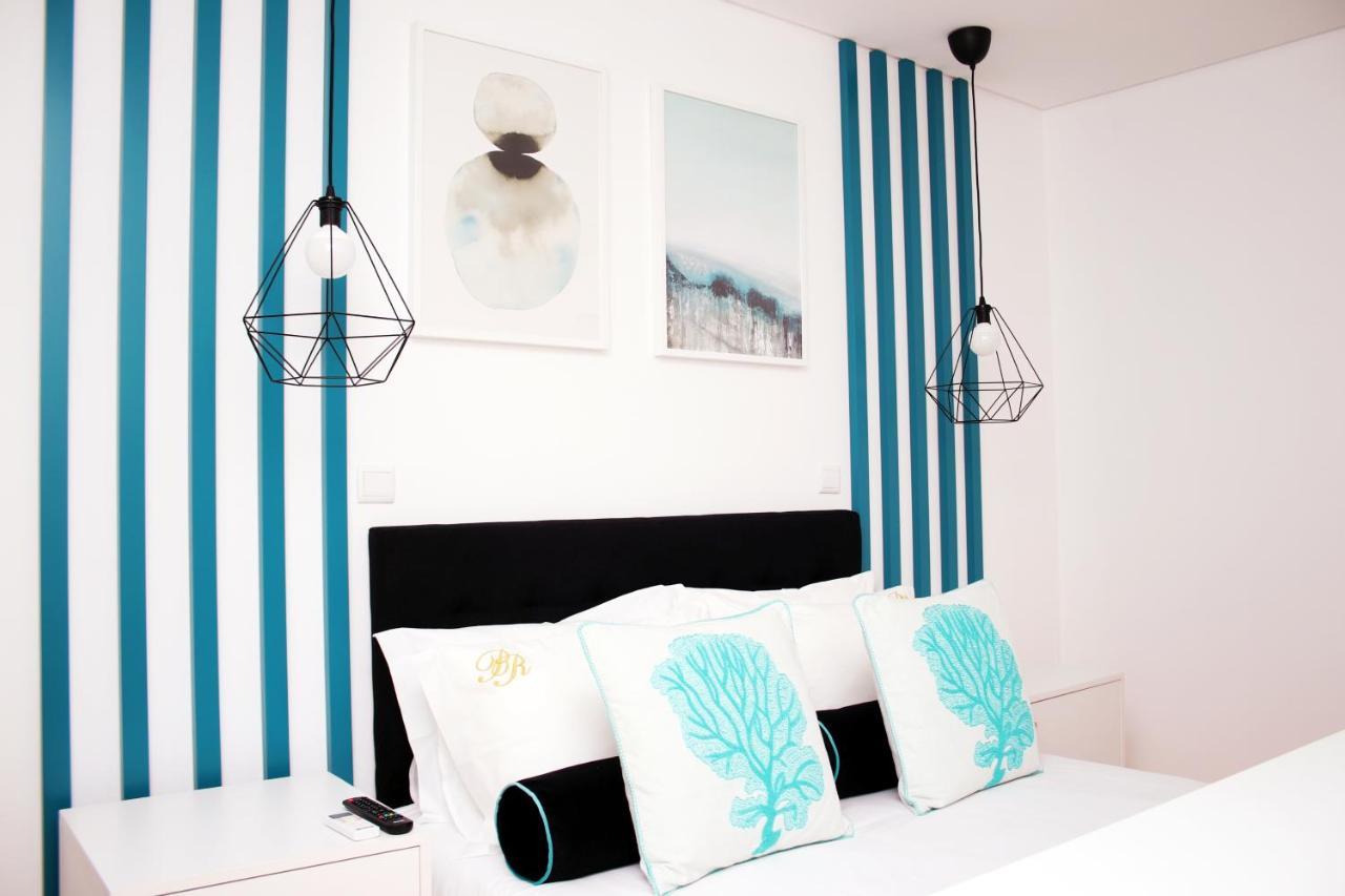 Bellu Suites กิมาไรส์ ภายนอก รูปภาพ