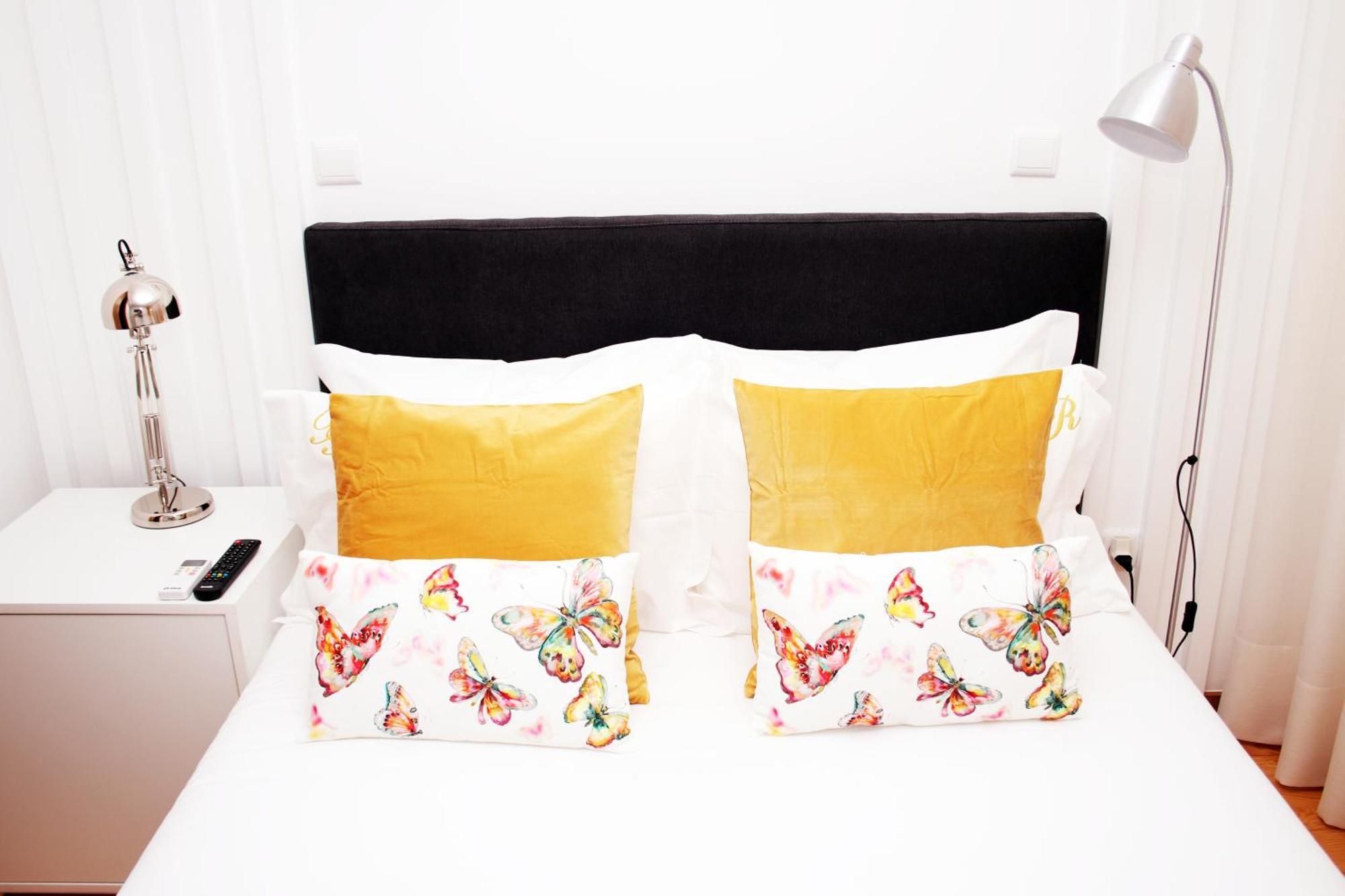 Bellu Suites กิมาไรส์ ภายนอก รูปภาพ